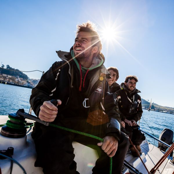 Experiência Navegar à Vela